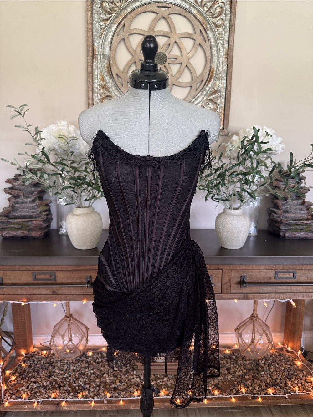 Heiress Beverly Hills All Black Lace Dress XXS